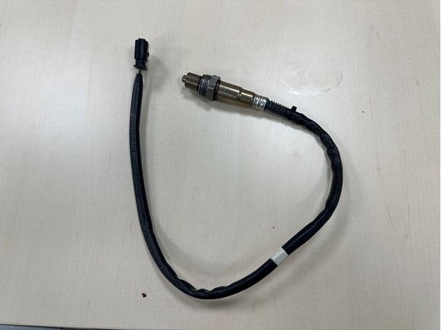 Лямбдазонд, датчик кисню після каталізатора 04L906262B VAG