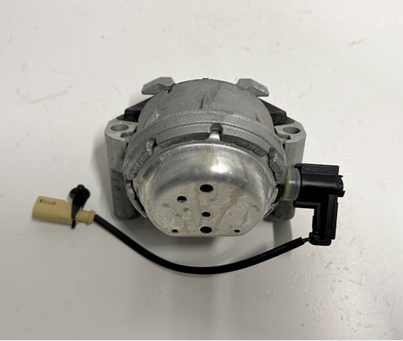 Права опора двигуна 4G0199381LD VAG