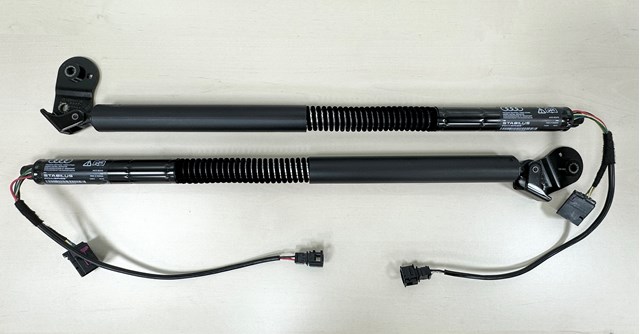 Амортизатор кришки багажника 4G8827852F VAG