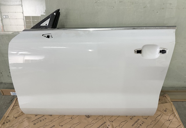 Водійські двері Ауді A7 Sportback