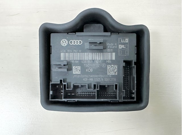 Блок комфорту передніх дверей 4G8959793H VAG