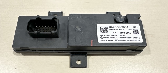 Блок ЕБУ батарей гібрида 4KE915233F VAG