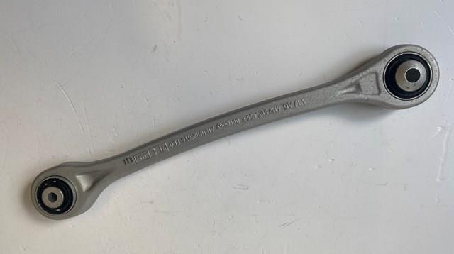 Балансир задній нижній, лівий 4M0505291F VAG