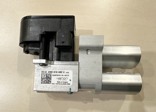 Клапан TRV, кондиціонера 4M0816682E VAG