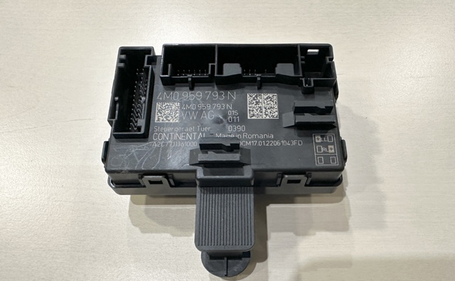 Блок комфорту передніх дверей 4M0959793N VAG
