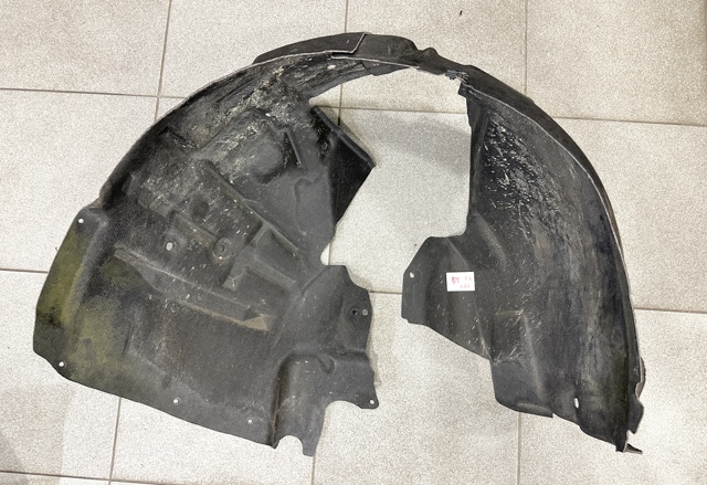 Підкрилок передній лівий 8T0821171M VAG
