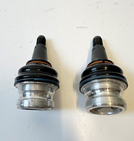 Кульові на авто 8W0407689B VAG