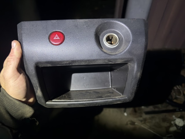 Прикуриватель MN121271 MITSUBISHI