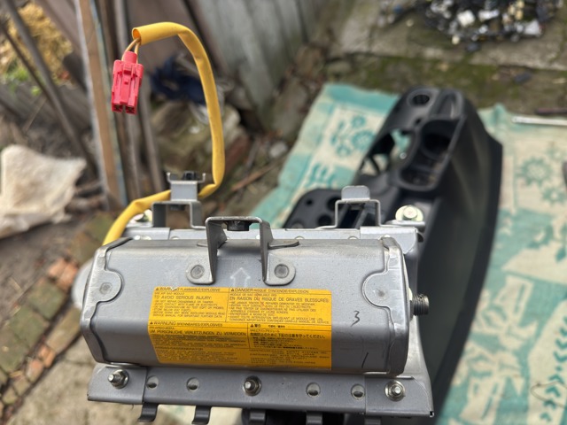Подушка безпеки пасажира MR975124 MITSUBISHI