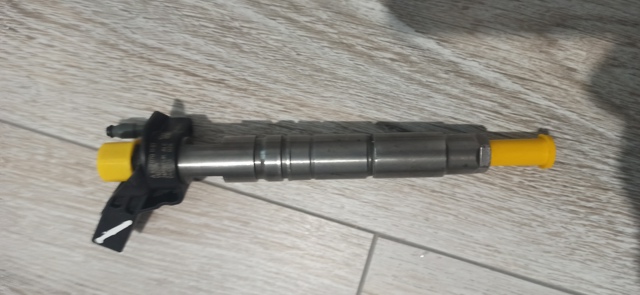 Форсунки електромагнітні A6420701187 MERCEDES