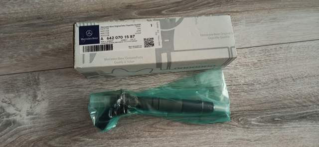Форсунка паливна A6420701587 MERCEDES