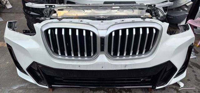 Жалюзі радіатора охолодження 51745A1DA48 BMW