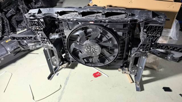 Дифузор радіатора охолодження, в зборі з мотором і крильчаткою A1679069106 MERCEDES