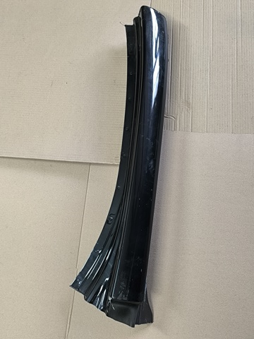 Отвір передніх правих дверей 41007955060 BMW