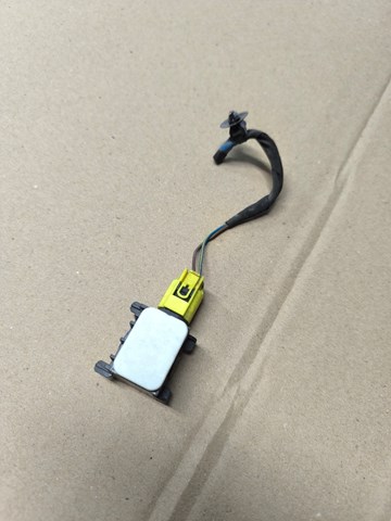 Датчик Ейрбег передній A0038202926 MERCEDES