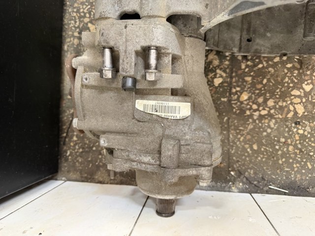 Коробка роздавальна в зборі 0AU409053T VAG
