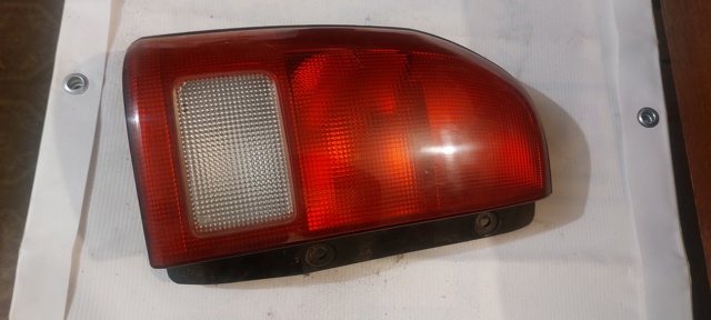 Задній правий стоп 3625565D00 SUZUKI