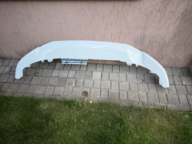Сплитер переднього бампера 83A807061BGRU VAG