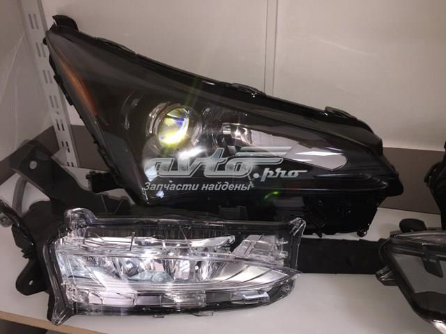 Фара протитуманна, права 8121078020 TOYOTA
