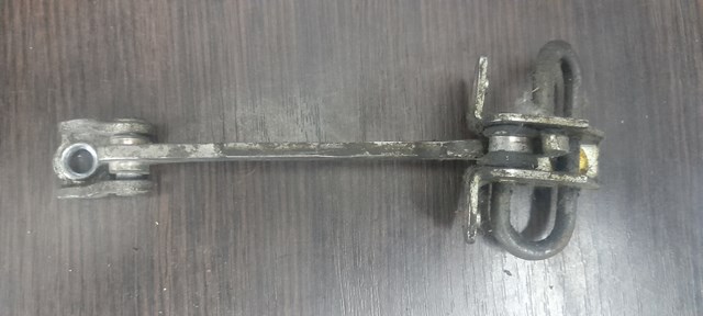Обмежувач відкриття дверей, передній 24413388 GM