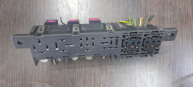 Реле запобіжників 8L0941822 VAG