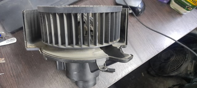 Електромотор пічки 90437893 GM