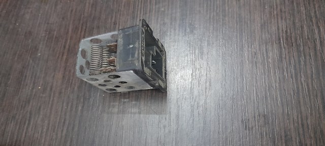 Резистор обігрівача 90559834 GM