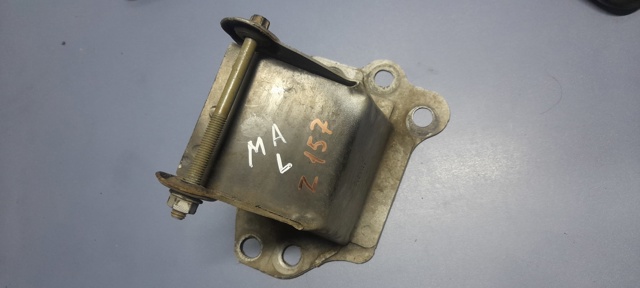 Кронштейн підсилювача переднього бампера 93368358 GM