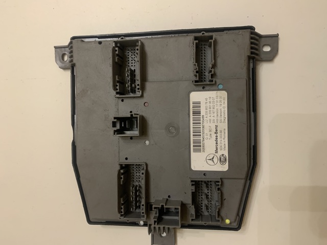 Блок управління сигналами SAM A2059007845 MERCEDES
