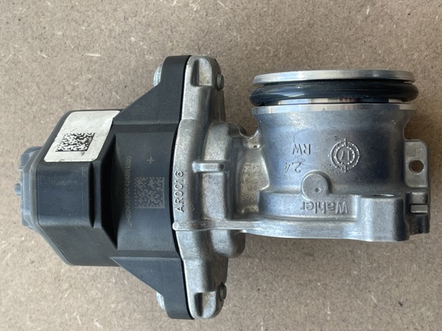 Клапан EGR Mercedes C