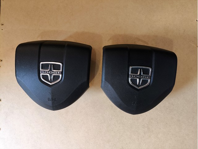 Подушка в кермі 1SL29DX9AD CHRYSLER