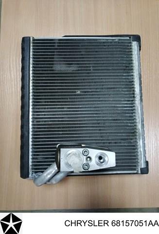 Випаровувач кондиціонера 68157051AA CHRYSLER