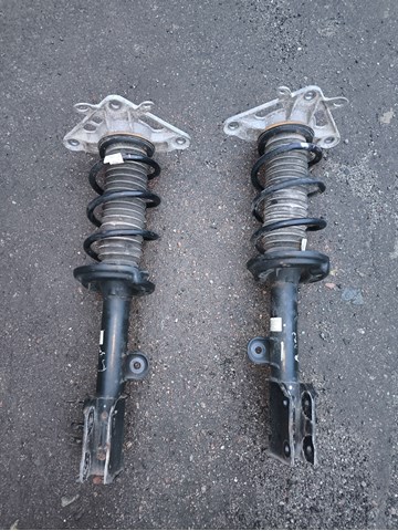 Стійка задня права 68290260AB CHRYSLER