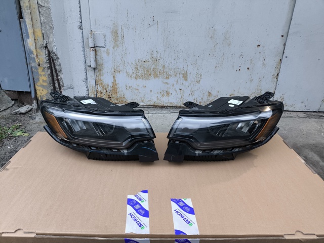 Фара комбінована, передня 68441580AF CHRYSLER