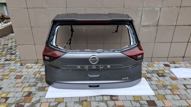 Задня ляда 9001A6RC0A NISSAN