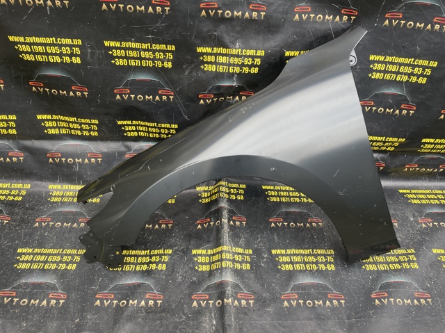 Переднє ліве крило BCJH52210 MAZDA