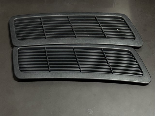 Решітка капота 2339318 FORD