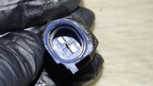 Датчик показника тиску масла 06K919081 VAG