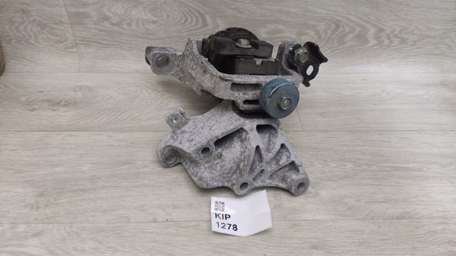 Права подушка двигуна 112105NA0B NISSAN