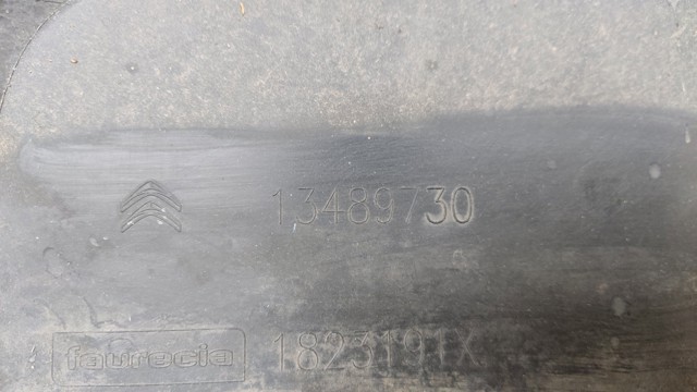 Бампер задній 13489730 PEUGEOT