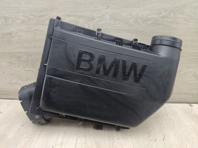 Корпус повітряного фільтра 13717604404 BMW