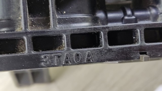 Колектор впускний 140013TA0A NISSAN
