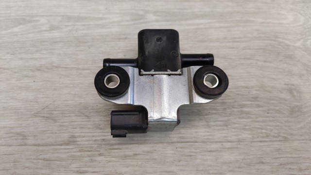 Зворотний клапан вакуумної системи 149306CA0A NISSAN