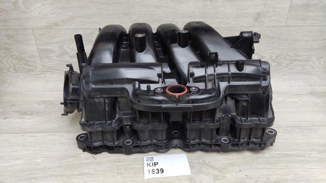 Колектор впускний 1712024010 TOYOTA