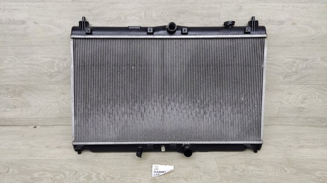 Радіатор системи охолодження двигуна 190106L2A21 HONDA