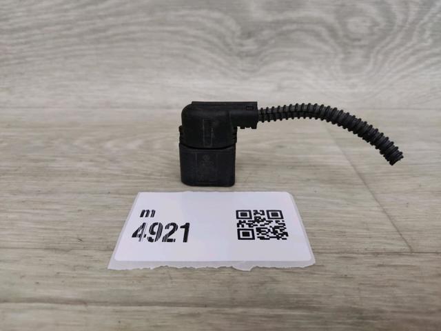 Роз'єм (фішка) заднього ліхтаря 1J0973704 VAG