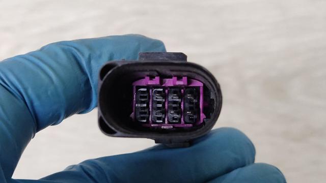 Роз’єм (фішка) універсальний 1J0973814 VAG