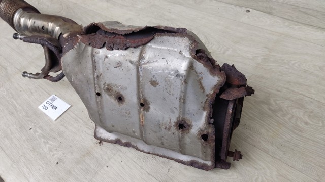 Штани глушника передні 200A05NA4B NISSAN