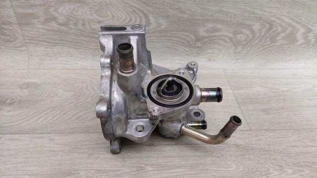 Водяний насос охолодження, корпус 210136RA0A NISSAN