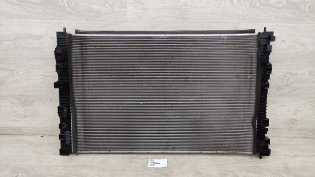 Радіатор системи охолодження двигуна 214606RA0B NISSAN